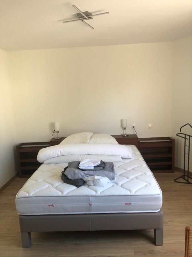 Résidence Merlin Saint-Malon-sur-Mel Exterior foto