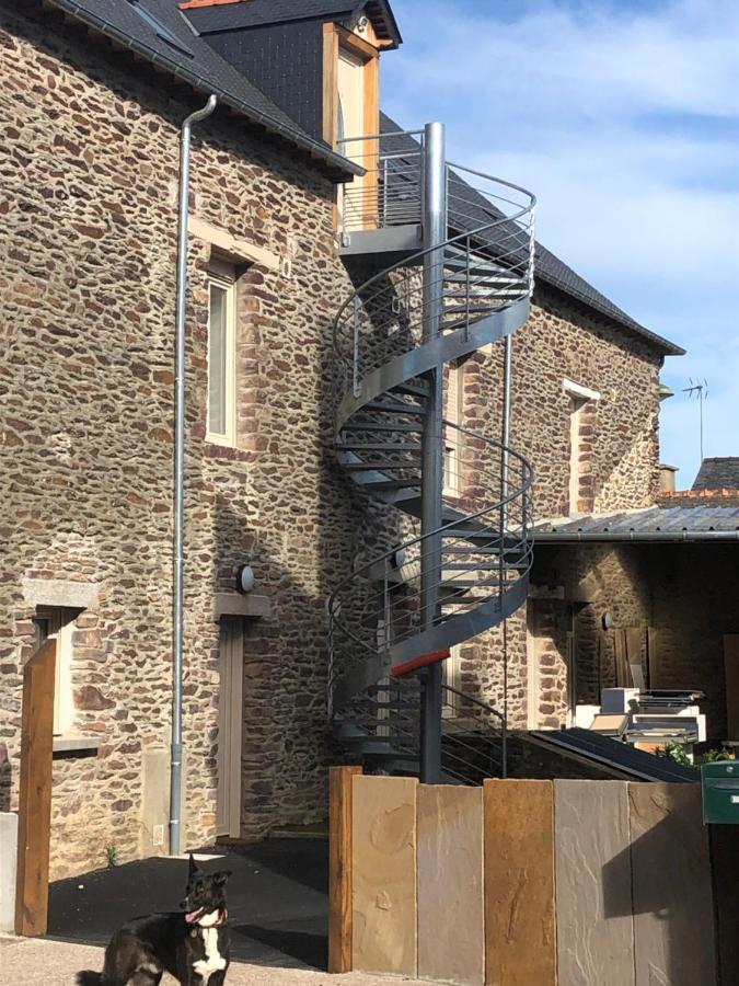 Résidence Merlin Saint-Malon-sur-Mel Exterior foto