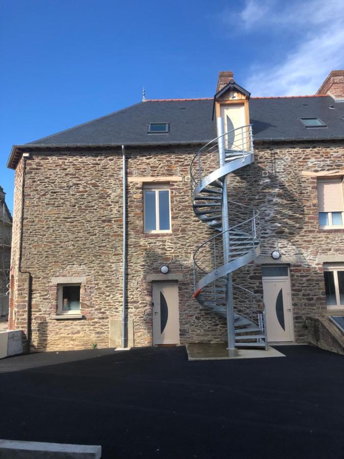 Résidence Merlin Saint-Malon-sur-Mel Exterior foto